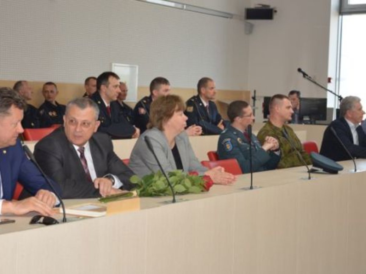 Marijampolės apskrities ugniagesiai gelbėtojai švenčia savo profesijos dieną!