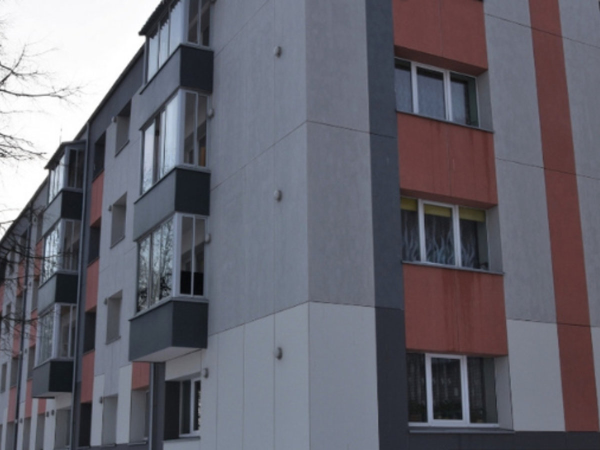 Daugiabučiai ir toliau sėkmingai puošiasi naujomis spalvomis