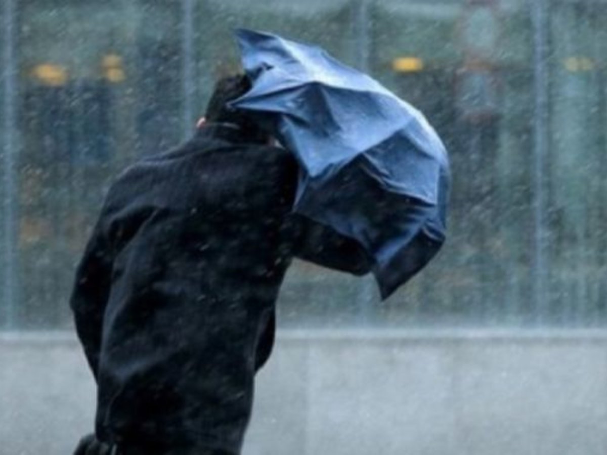 Perspėjimas apie pavojingą meteorologinį reiškinį–vėją
