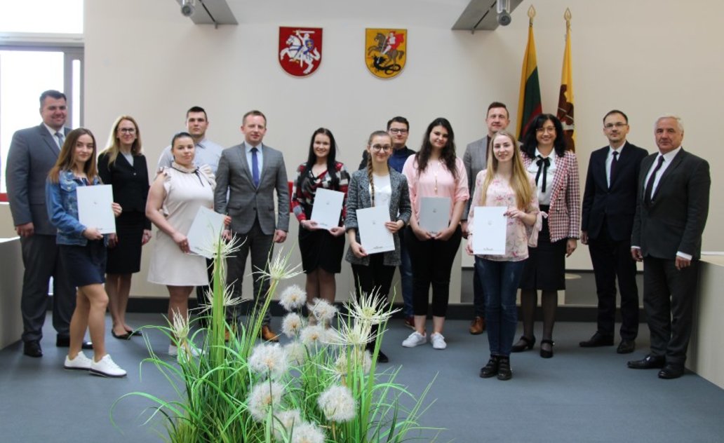 Savivaldybės stipendijos – kolegijos studentams ir profesinio rengimo centro moksleiviams