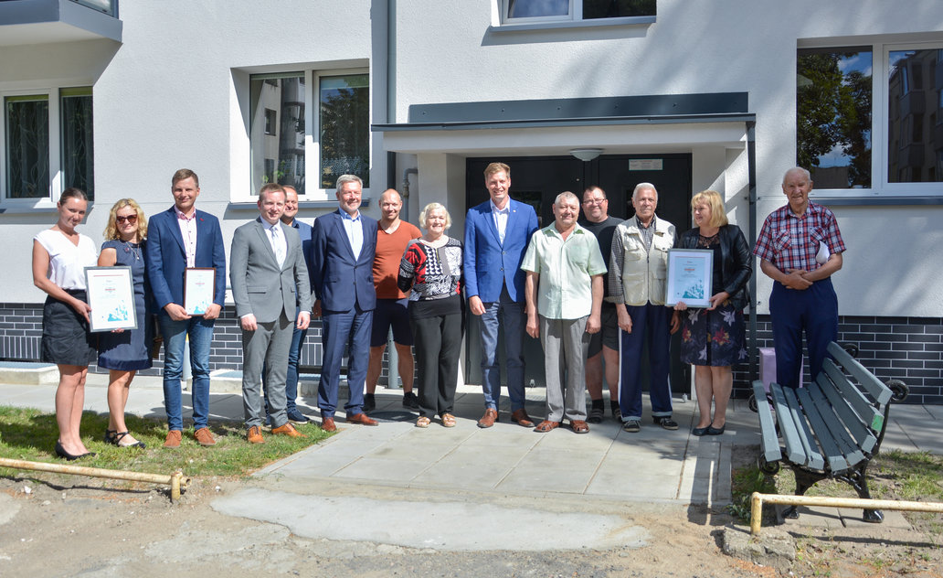 Dar vienas daugiabutis Marijampolėje pasipuošė geriausio „Metų renovacijos projekto“ ženklu