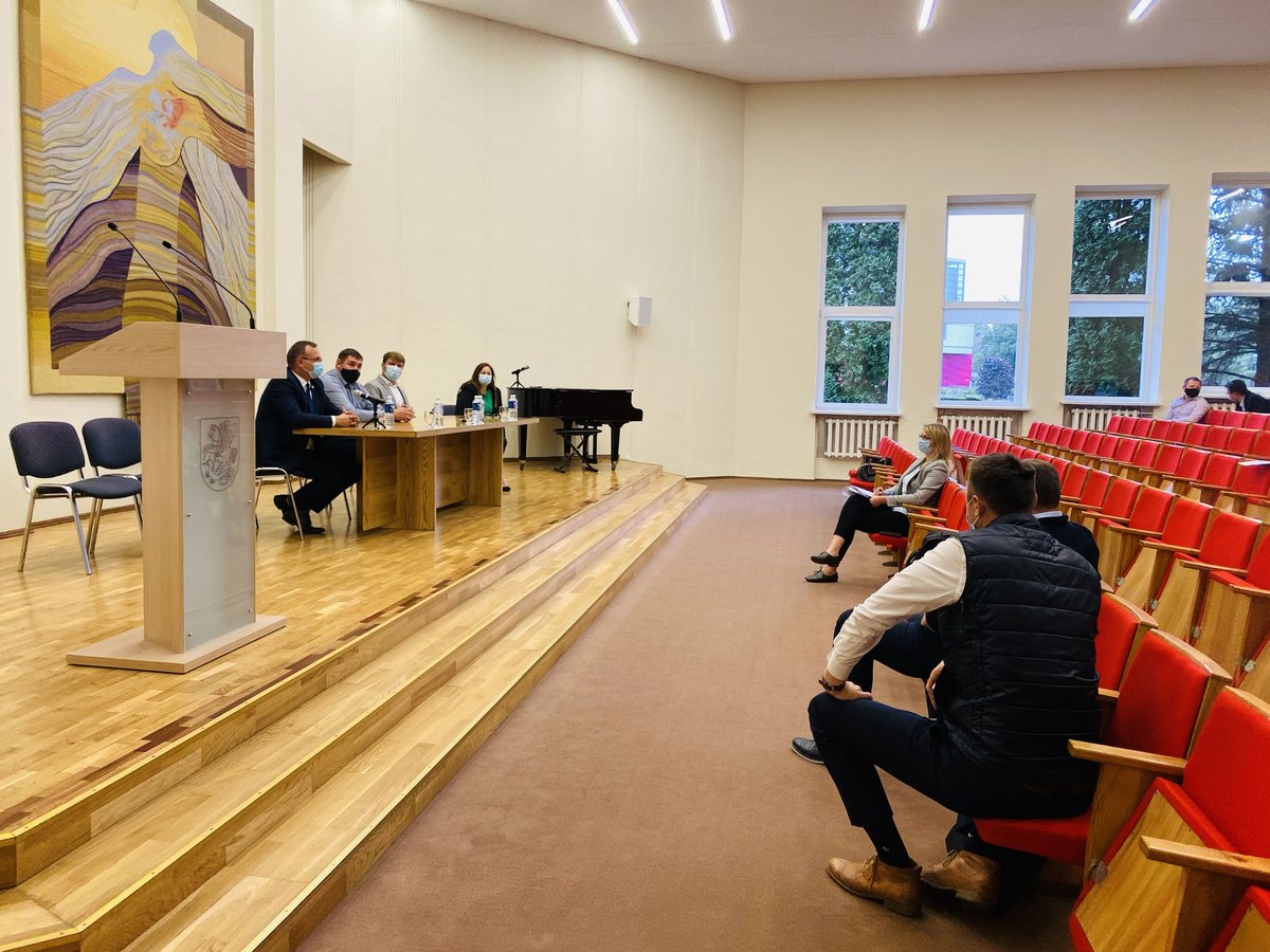 Aplinkos ir kaimo reikalų posėdyje kalbėta apie gyvūnų gerovę, kuri priklauso nuo visų mūsų