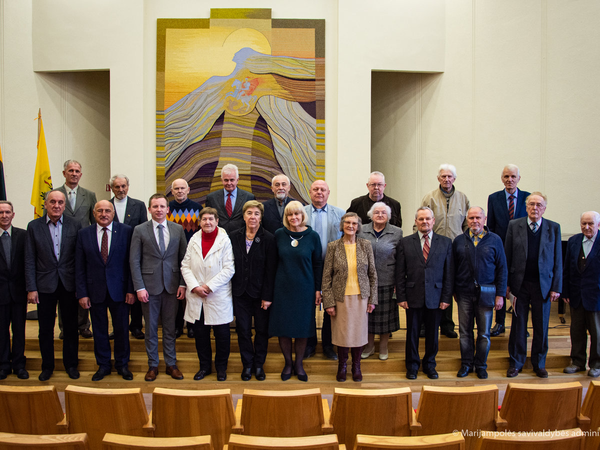 Pirmojo šaukimo Marijampolės miesto tarybos susitikimas po 30 metų