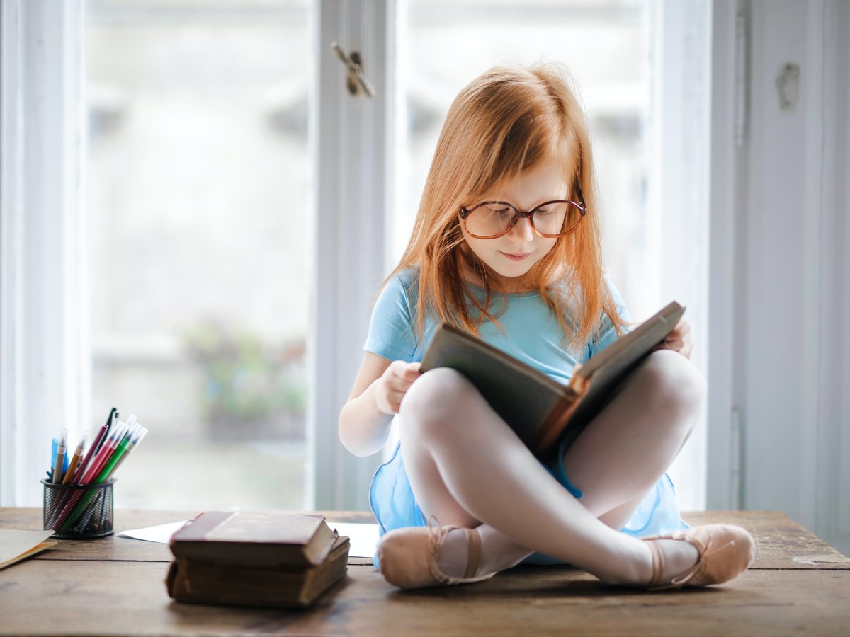 8 disleksijos požymiai – kodėl svarbu atpažinti skaitymo sutrikimą kuo anksčiau