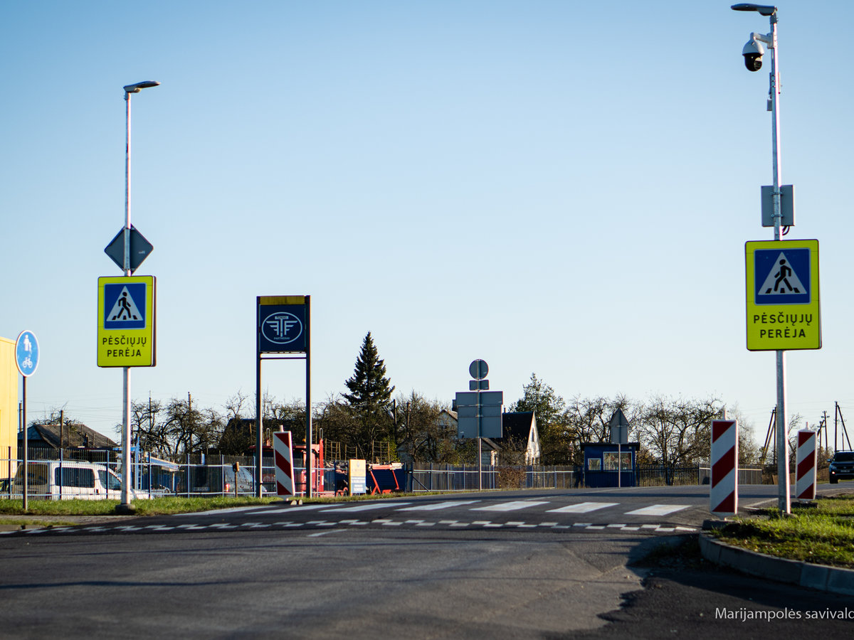 Saugi ir patogi nauja pėsčiųjų perėja P. Armino gatvėje