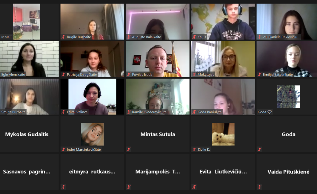Pagerbti labiausiai nusipelnę Marijampolės savivaldybės mokyklų mokinių tarybų nariai