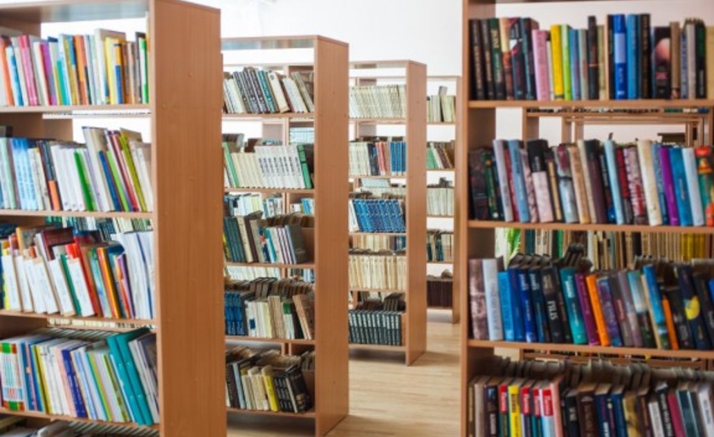 Abiturientams šiemet nereikės laikyti lietuvių kalbos ir literatūros įskaitos