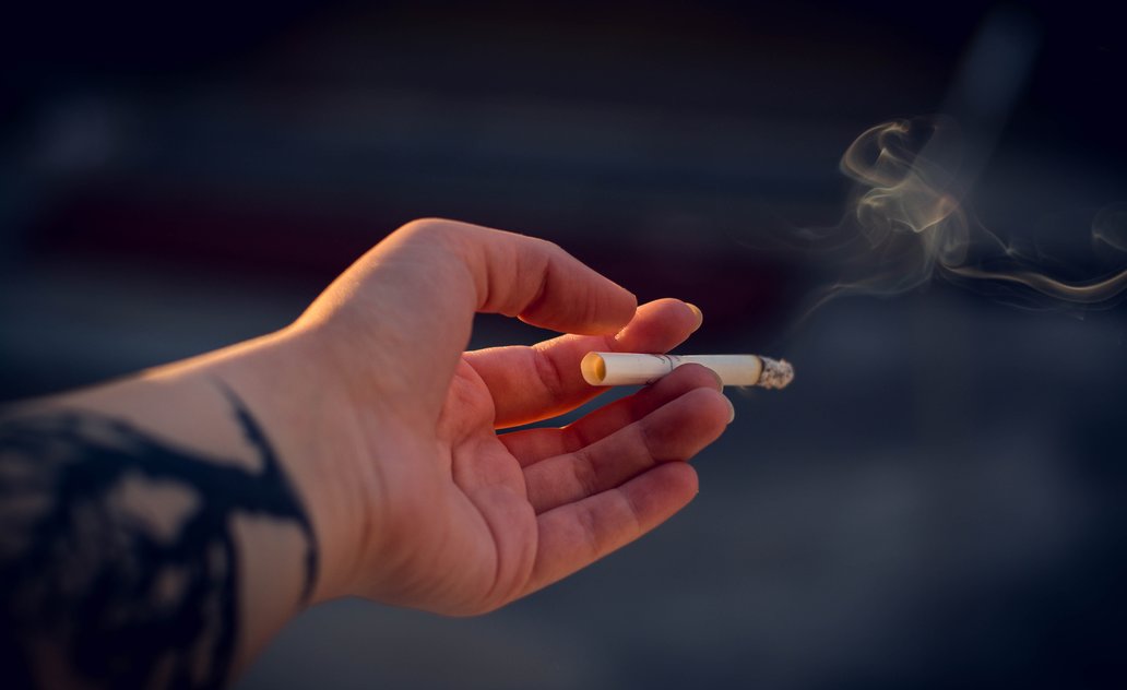 Įsigaliojo draudimas rūkyti daugiabučių balkonuose: gautas pirmasis pranešimas