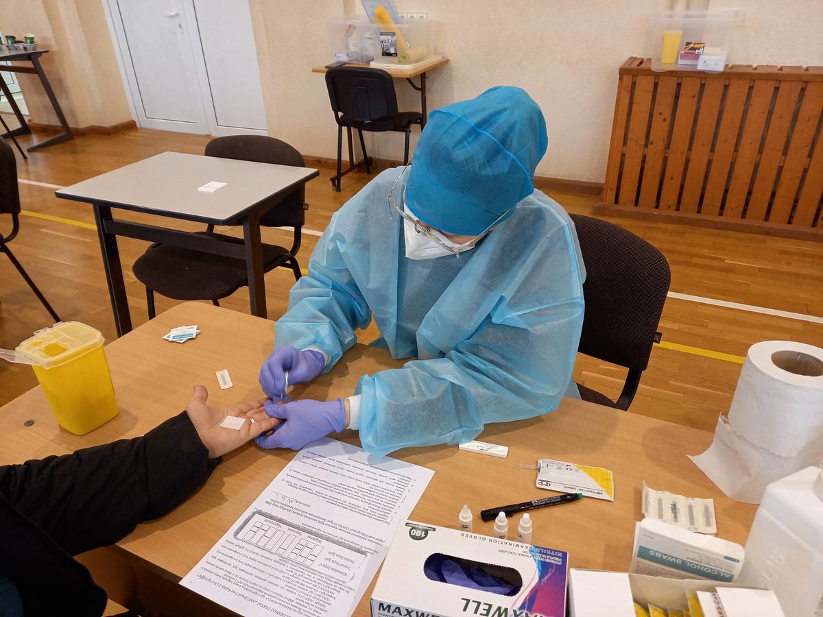 Ugdymo įstaigų darbuotojų testavimas: dešimtadalis tiriamųjų virusu persirgę