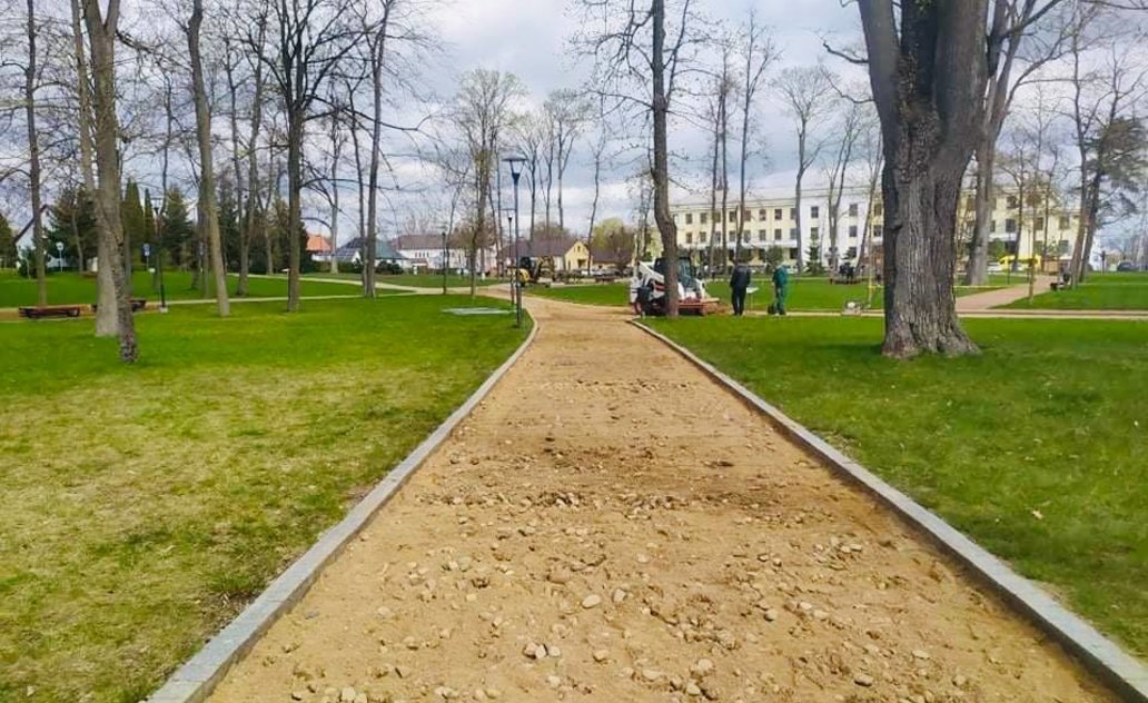 Marijampoliečių mėgiamas seniausias miesto parkas atsinaujina