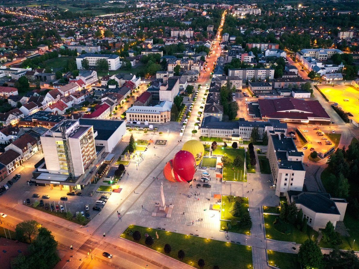 „Cukrinį festivalį 2021“ Marijampolė  šventė su oro balionais, koncertais, susitikimais ir...