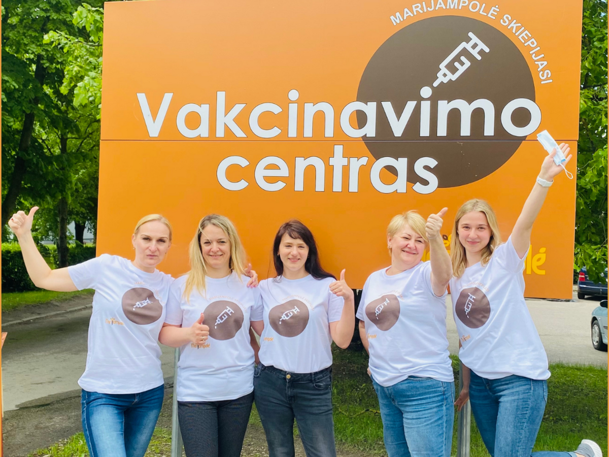 Marijampolė  skiepijasi  ir skelbia originalią akciją: pasiskiepijusių laukia dovanų lietus