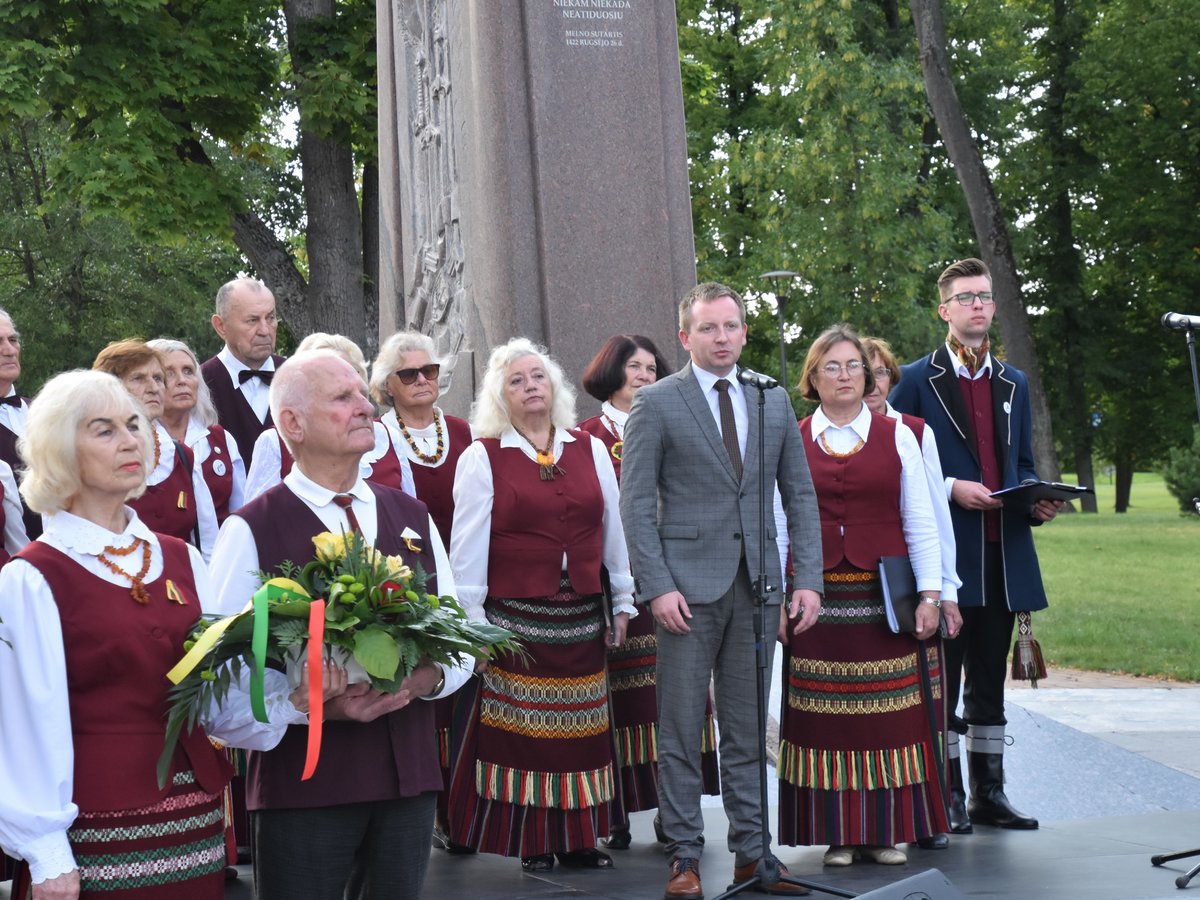 Marijampoliečiai minėjo Baltijos kelio dieną
