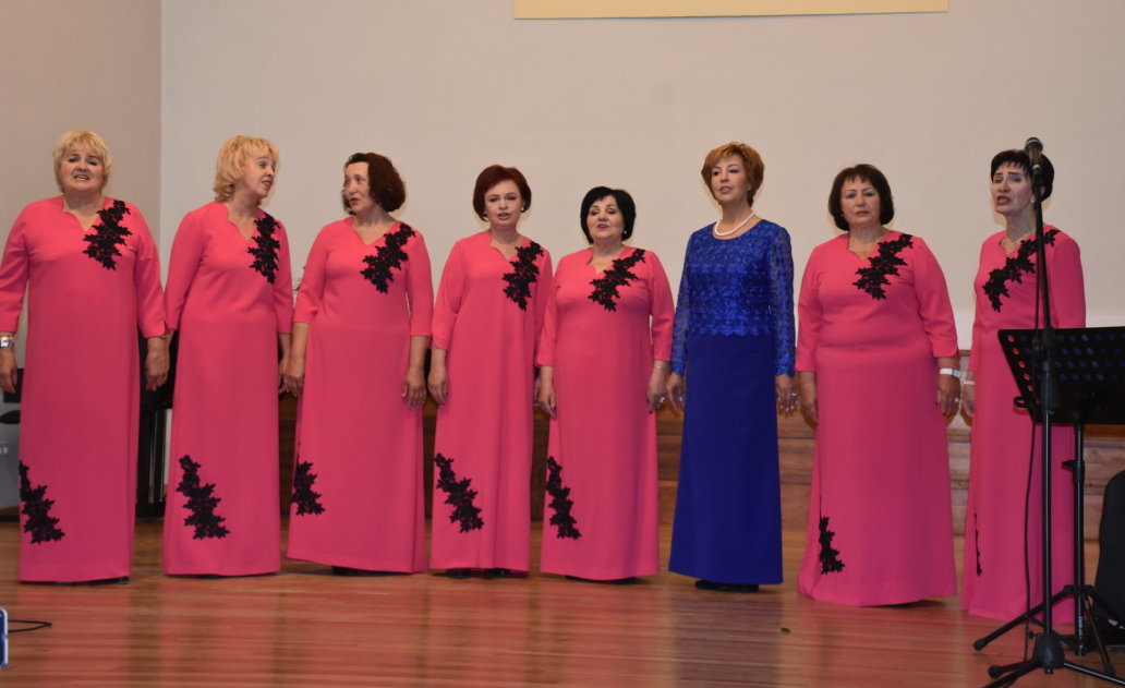 Klubas „Mozaika“ gyvuoja du dešimtmečius: vienija pagarba tradicijoms ir skambanti daina