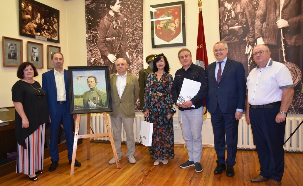 Kraštiečio iniciatyva muziejui padovanotas partizanų vado Sergijaus Staniškio portretas
