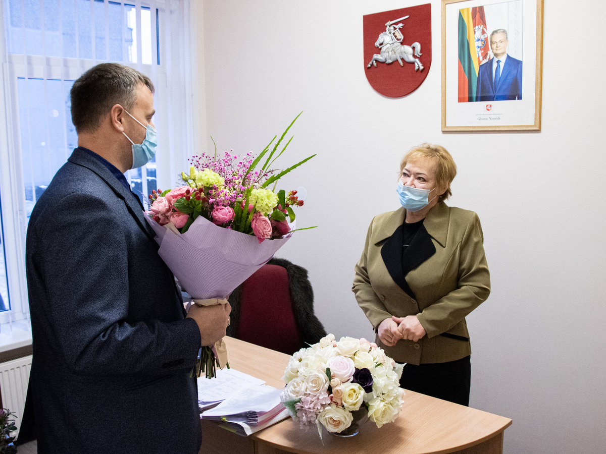 Mero padėka ilgametei lopšelio-darželio „Vaivorykštė“ direktorei