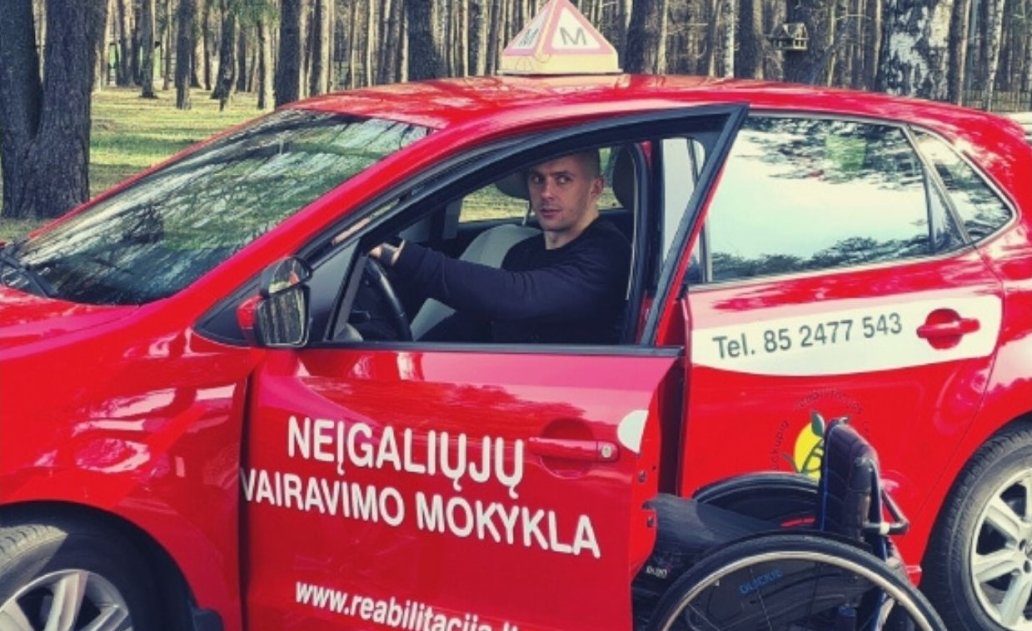 Kviečiame neįgaliuosius mokytis vairuoti