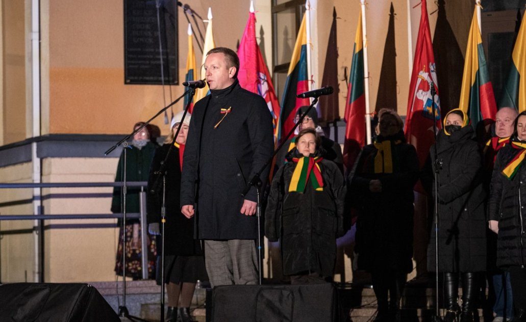 Laisvės gynėjų diena Marijampolėje: atmintis gyva širdyse, laužų liepsnose, varpų ir dainų...