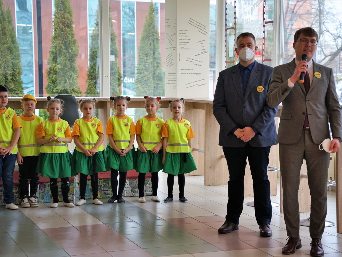 „230 atvirukų mano miestui“ – mažųjų marijampoliečių dovana Marijampolei 