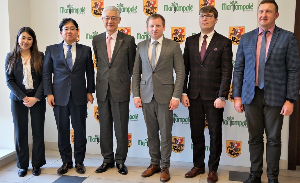 Marijampolėje lankėsi Japonijos ambasadorius Lietuvai