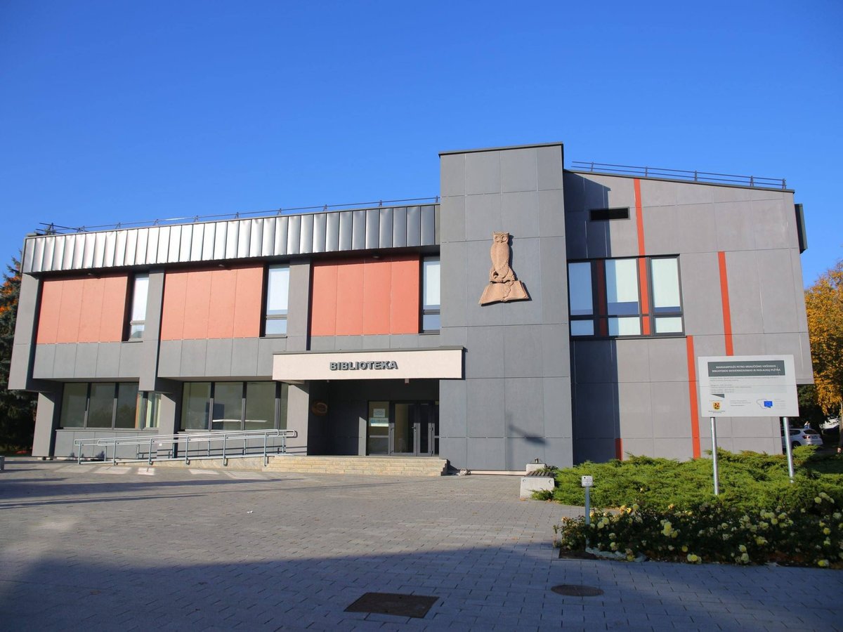 Ukrainiečių vaikų kasdienybei praskaidrinti – bibliotekos siūlomos veiklos/Заходи, які пропонує...