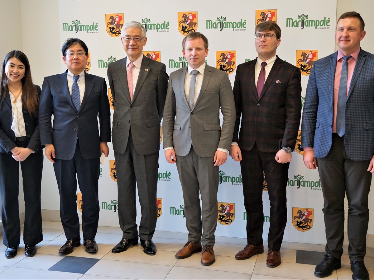 Marijampolėje lankėsi Japonijos ambasadorius Lietuvai