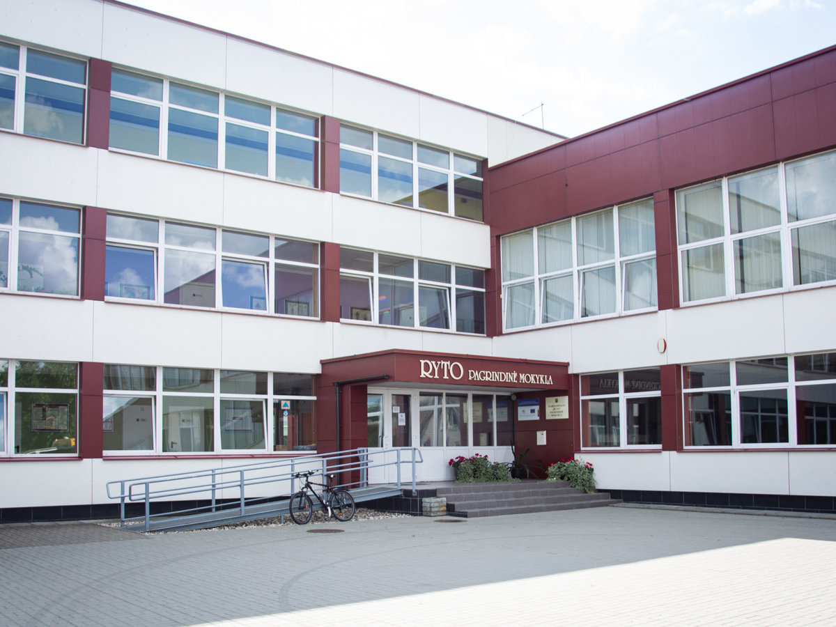 Jaunųjų ukrainiečių laukia dar daugiau Marijampolės mokyklų 
