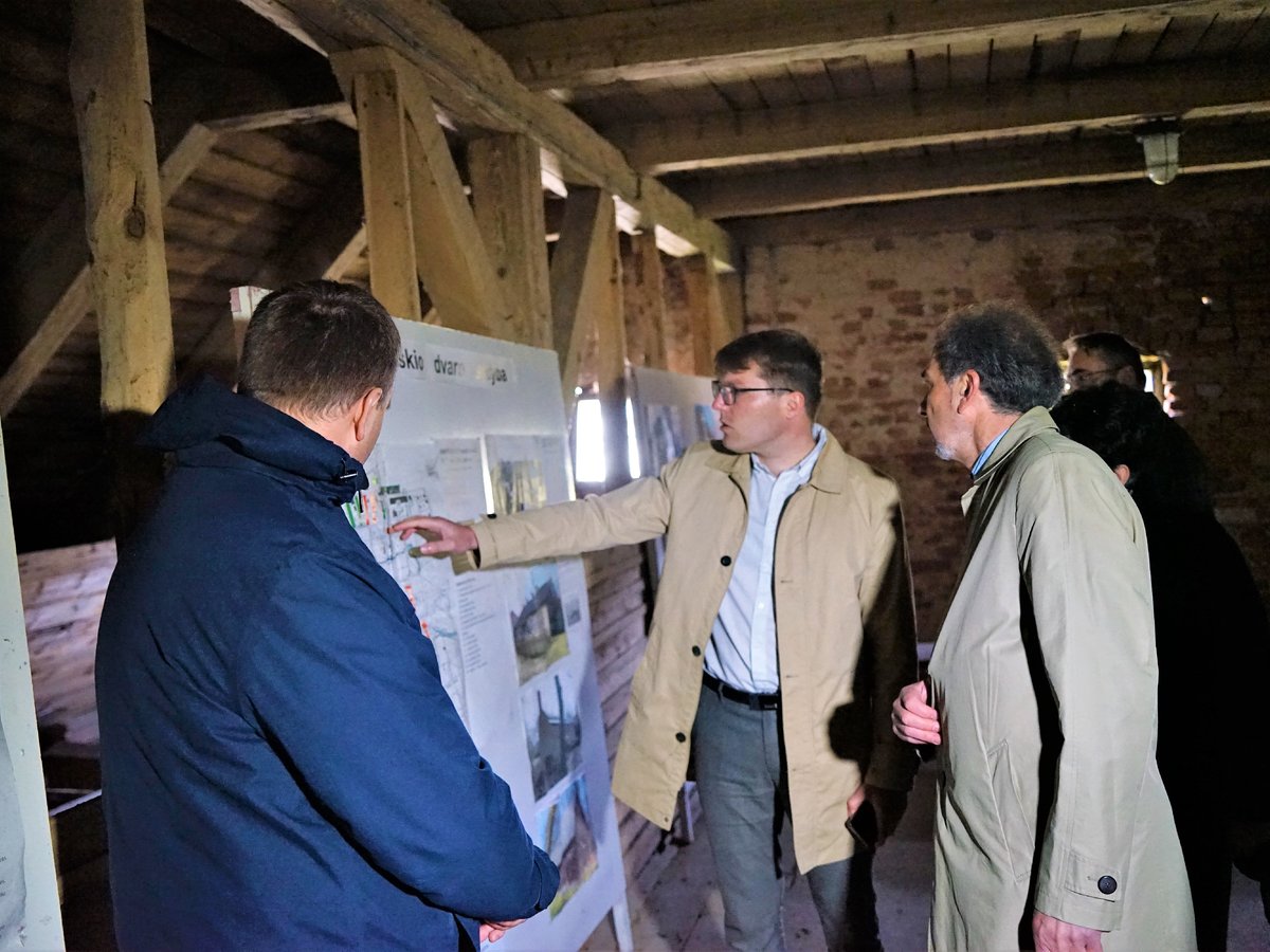  Ruošiamasi pradėti Kvietiškio dvaro  pastatų gaivinimą