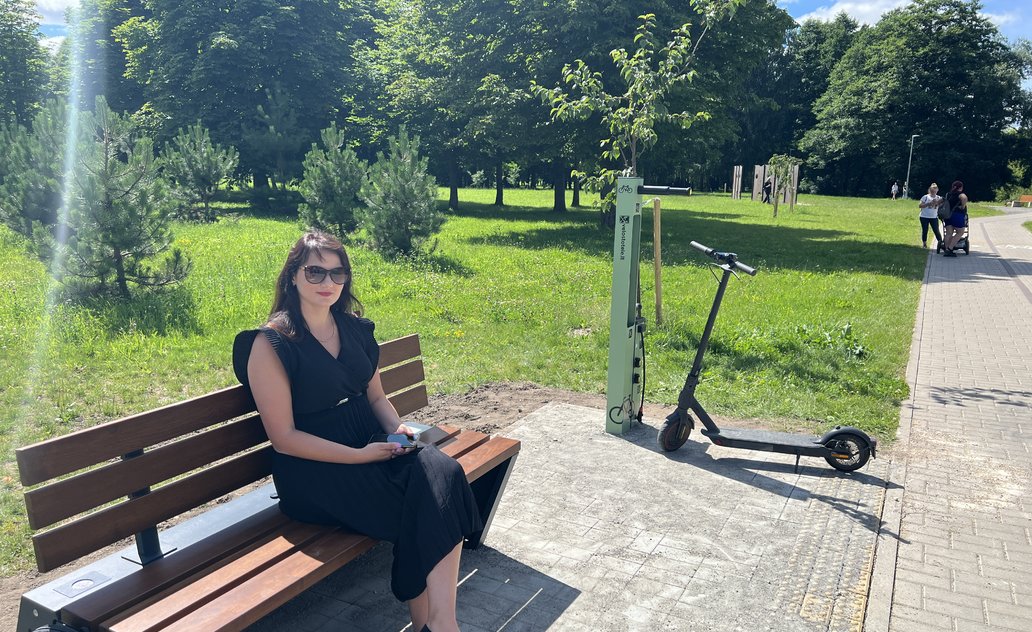 Marijampolės parkuose – išmanieji suoleliai