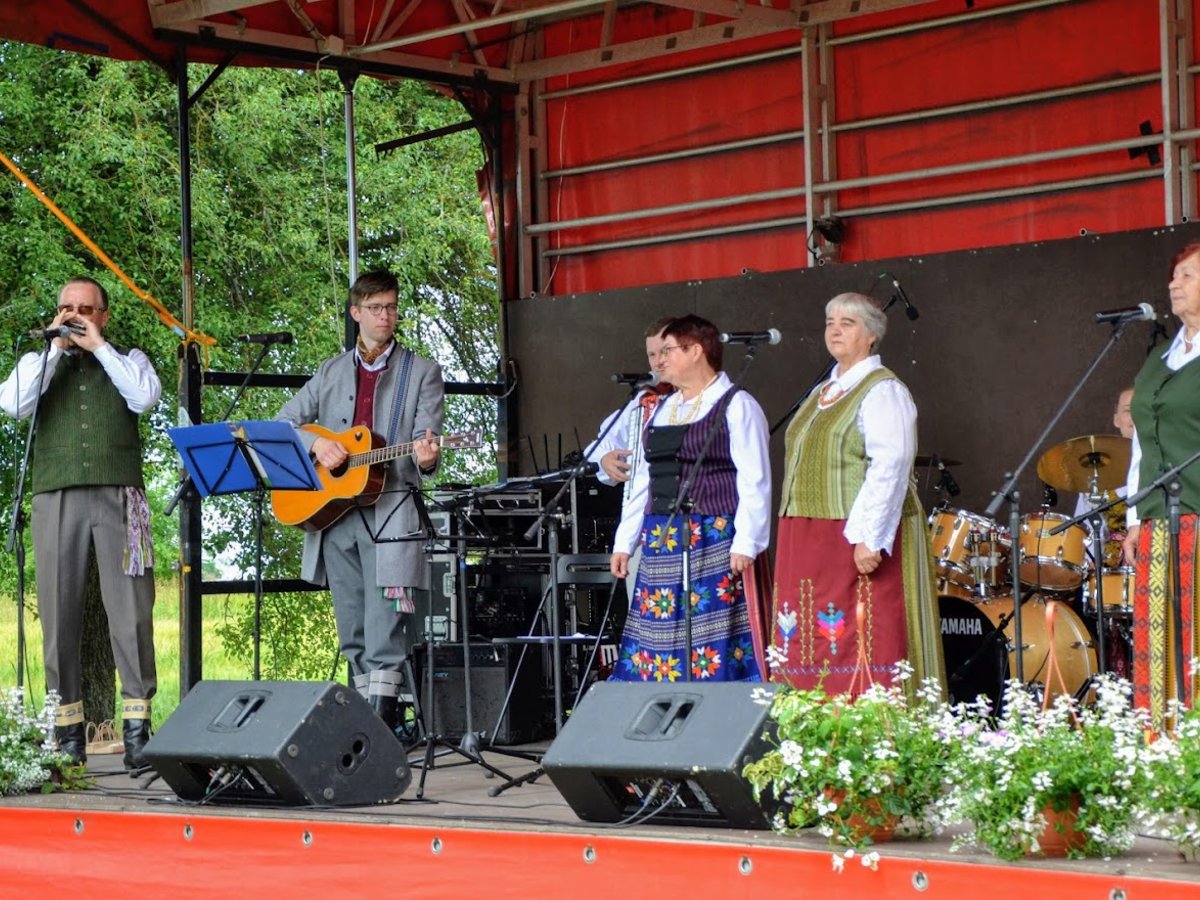 Igliškėlių  kaimo bendruomenė paminėjo 15 metų sukaktį
