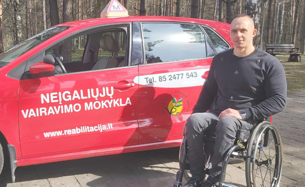 Kvietimas išmokti ir išsilaikyti vairuotojo pažymėjimą asmenims, kuriems reikalingas rankinis...