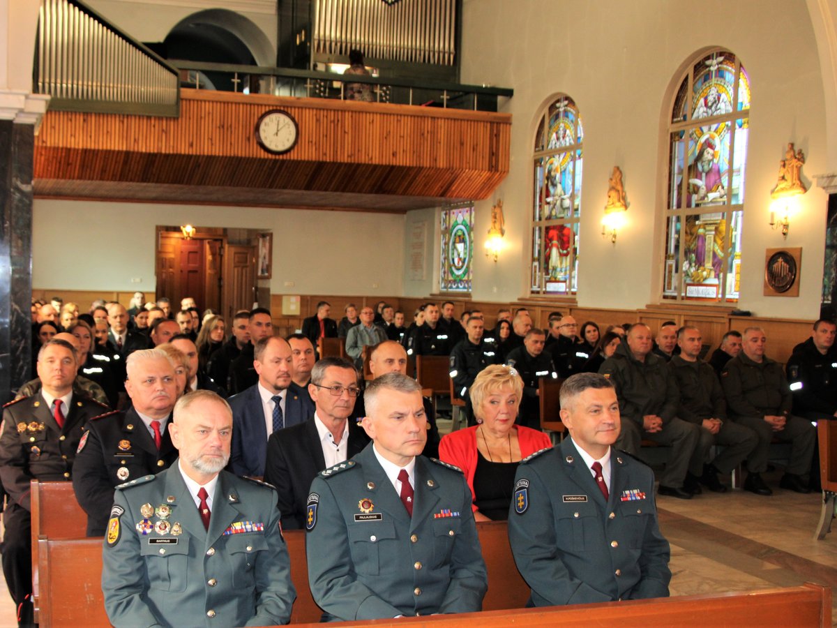 Policijos pareigūnai paminėjo artėjančią profesinę šventę