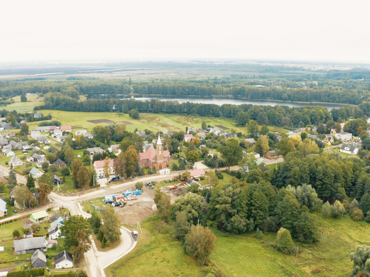 Dėmesys ne tik miestui: tvarkosi ir šventėms buriasi Igliaukos seniūnija 