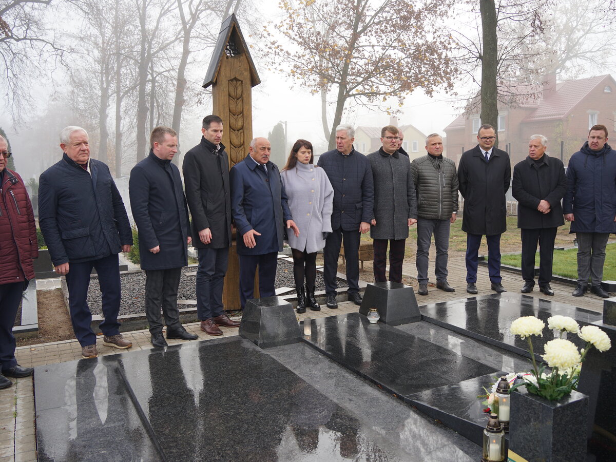Aplankyti Marijampolei nusipelniusių žmonių kapai