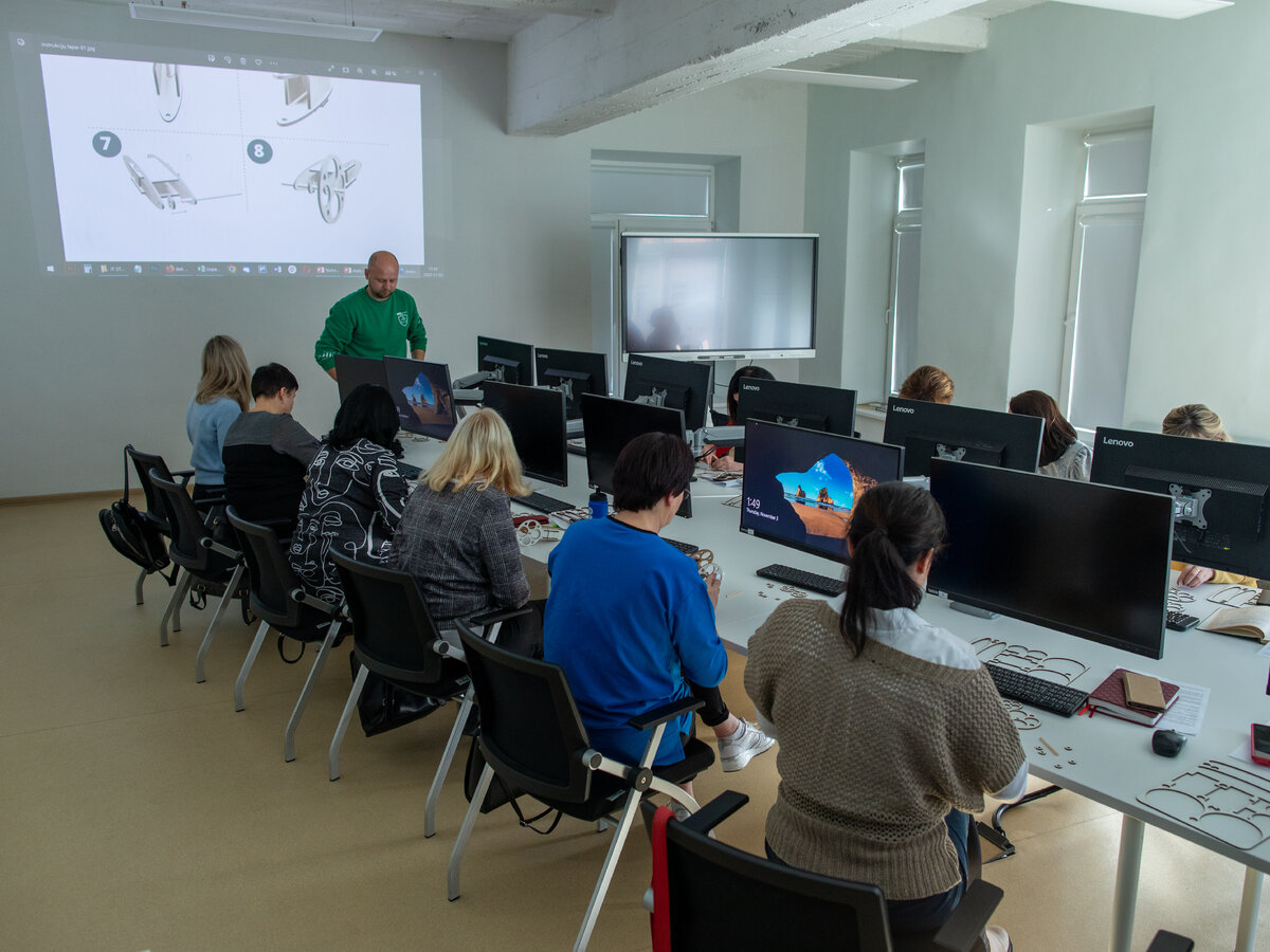 Siekiama vaikų domėjimąsi technologijomis paversti naudinga veikla