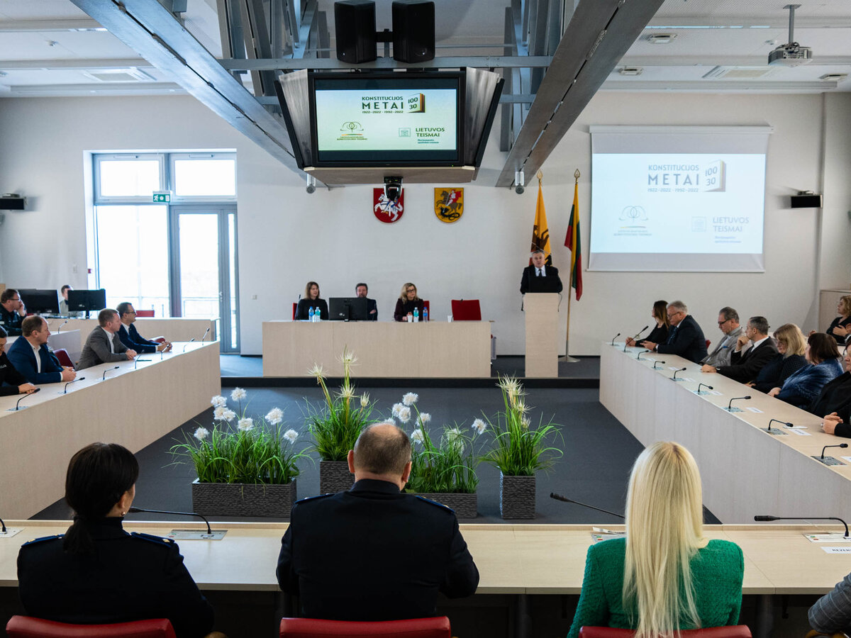 Organizuotas renginys Konstitucijos metams paminėti
