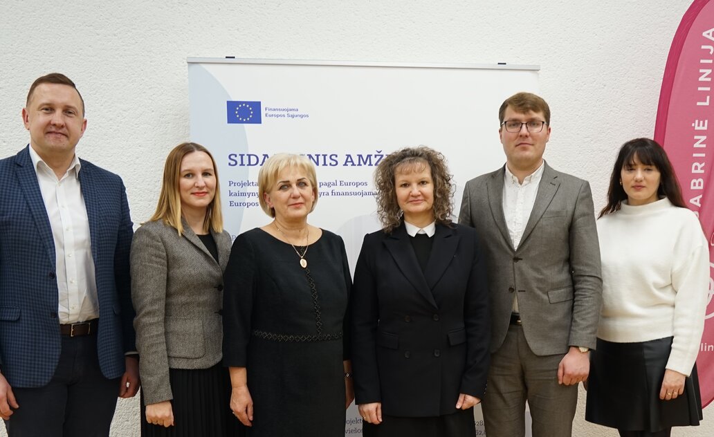 Vyko baigiamasis projekto „Sidabrinis amžius" renginys: rezultatais džiaugėsi ir dalyviai,...