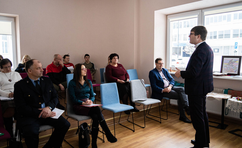 Aptartas projektas, skirtas nuo priklausomybių kenčiantiems asmenims