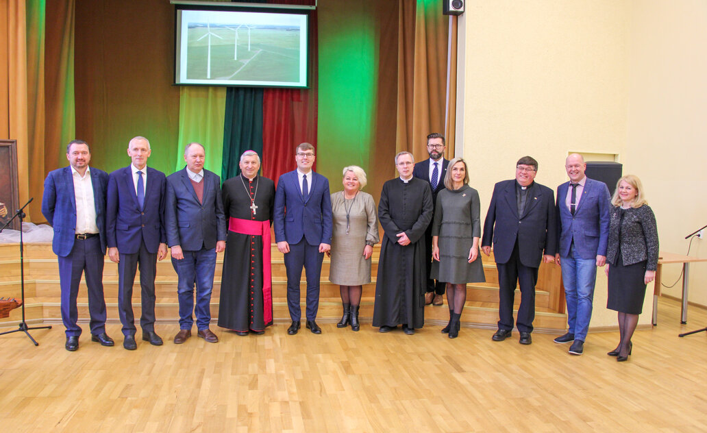 Prof. dr. Jonui Totoraičiui MIC 150 metų