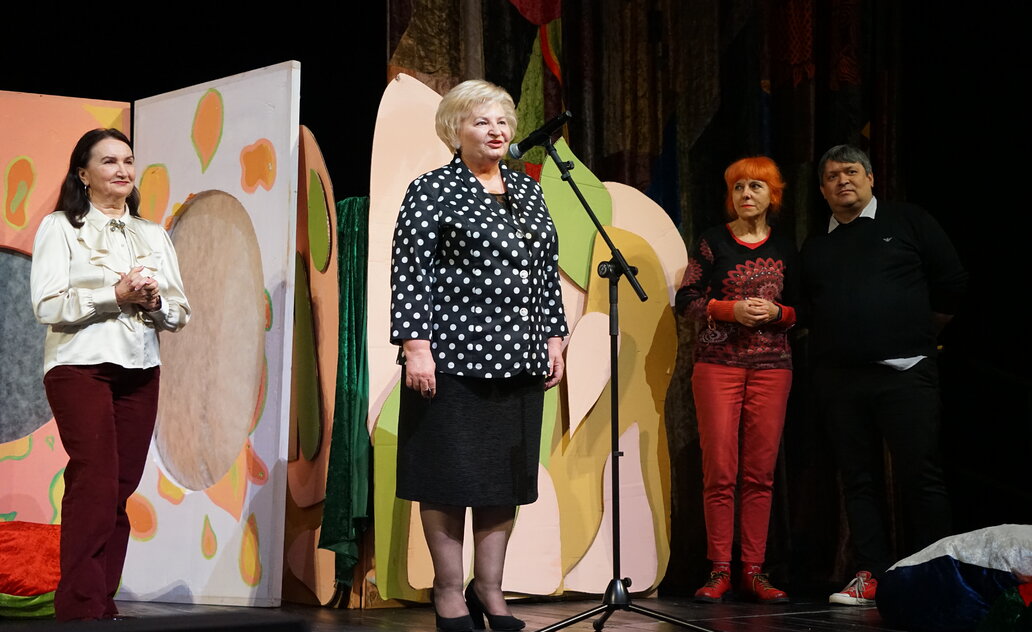 Festivalis „Perženk slenkstį“ prasidėjo teatro iš susigiminiavusio Suvalkų miesto spektakliu 