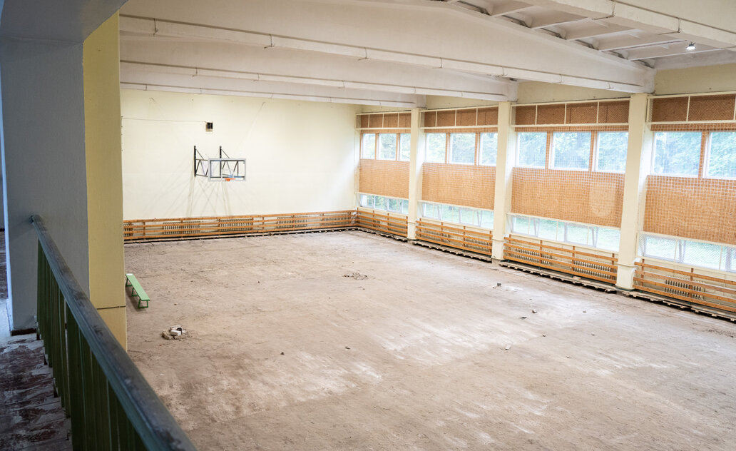 Naujam gyvenimui prikeliama sporto salė