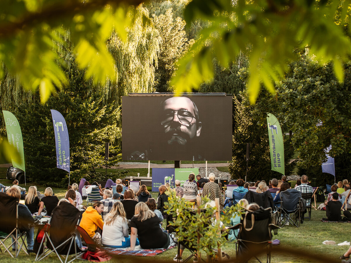 „Kino karavanas”  vėl kviečia į nemokamus kino seansus Marijampolėje