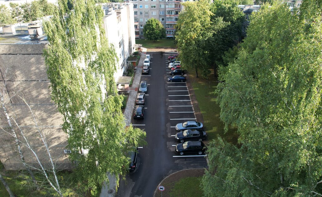 Marijampolėje – dar trys renovuotos automobilių stovėjimo aikštelės prie daugiabučių namų