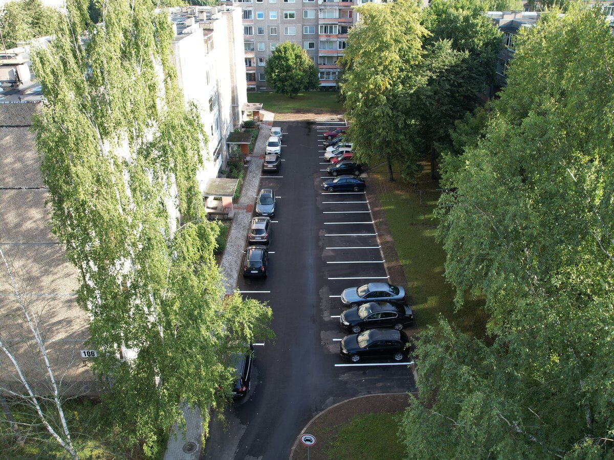 Marijampolėje – dar trys renovuotos automobilių stovėjimo aikštelės prie daugiabučių namų