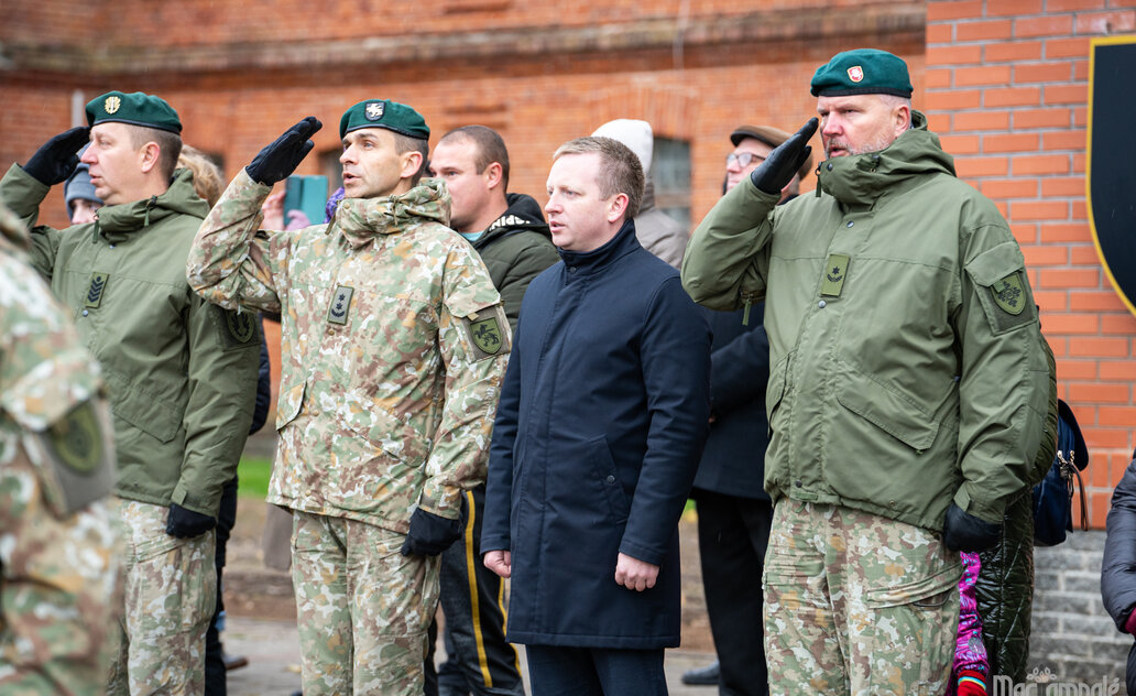 Prisiekė privalomosios pradinės karo tarnybos kariai
