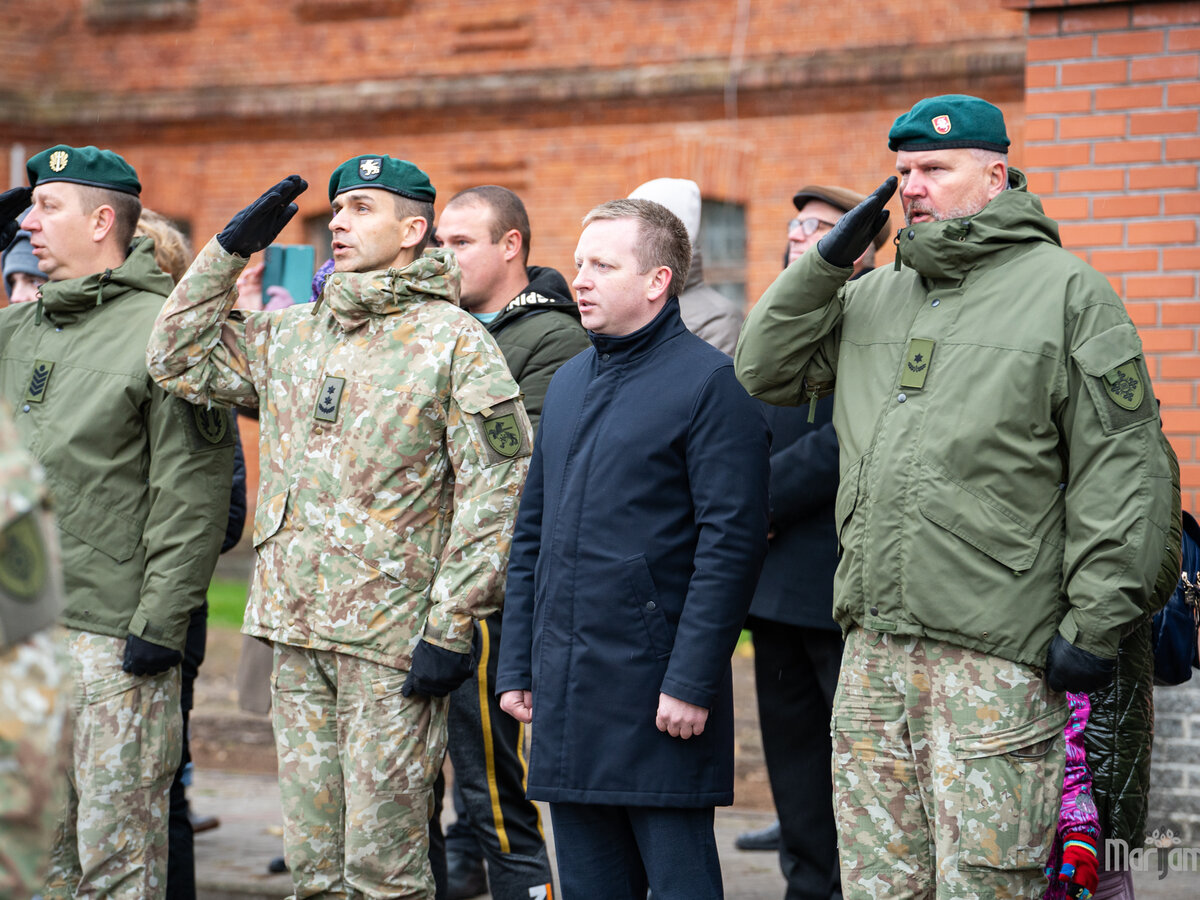 Prisiekė privalomosios pradinės karo tarnybos kariai