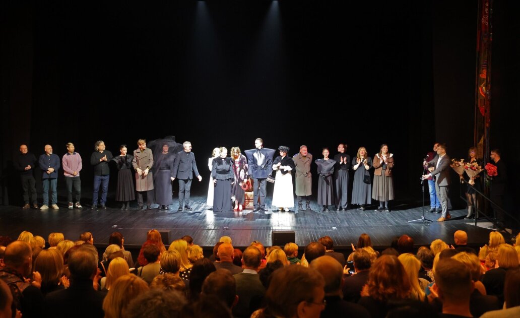  Dovana  Marijampolės teatro gerbėjams - premjerinis spektaklis „Apaštalė“