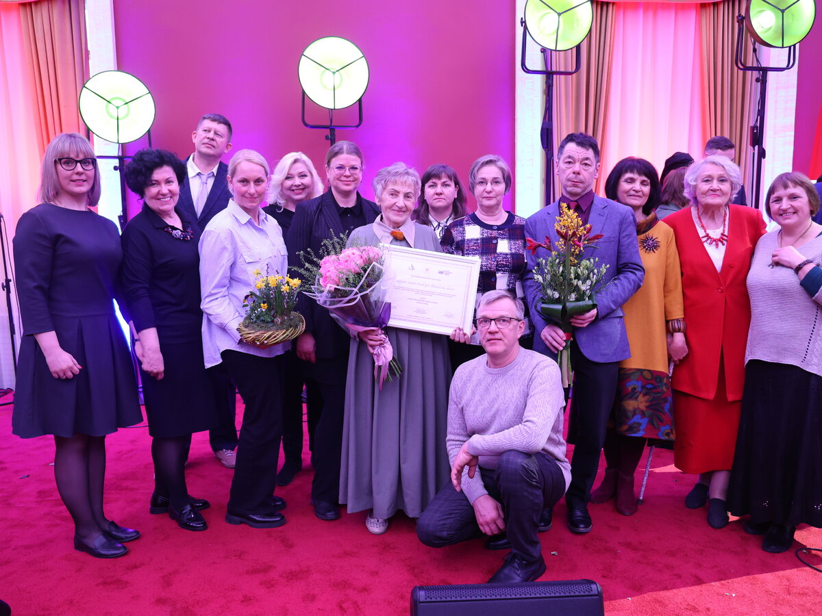 Tautkaičių klojimo teatro „Gegnė“ vadovei Onai Miliauskienei įteiktas nacionalinio Nematerialaus...