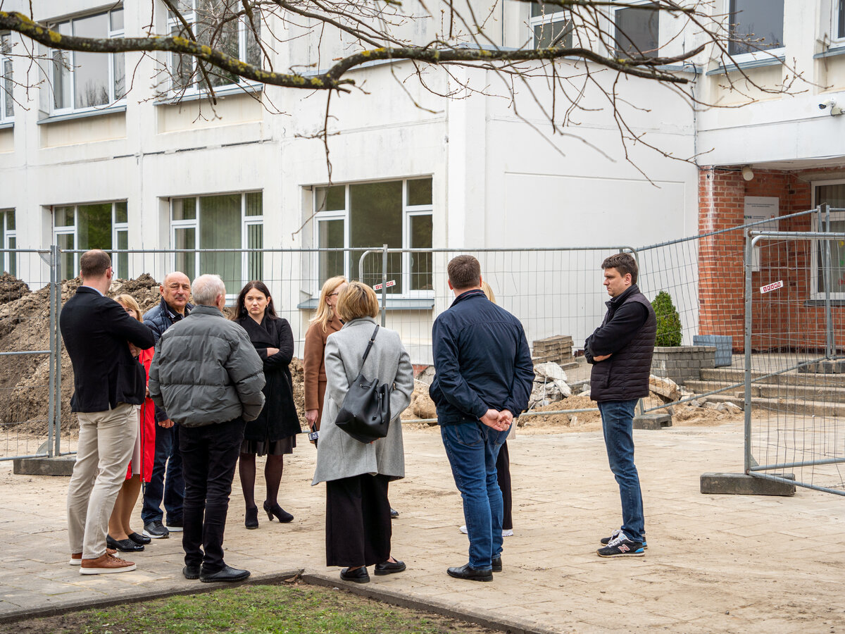 Pradėti Marijampolės „Šaltinio“ progimnazijos pastato renovacijos ir aplinkos atnaujinimo darbai