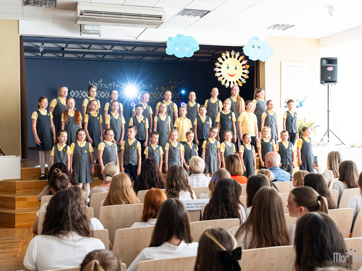 Vaikų dainų ir sakralinės muzikos festivalis „Vaikystės spalvos 2024“